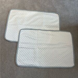 2 Queen Cooling Pillow Cases